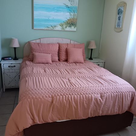 Cozy Beach Getaway Διαμέρισμα Κέιπ Κανάβεραλ Εξωτερικό φωτογραφία